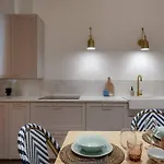 Foscolo46 - Elegante E Luminoso - Naonbnb