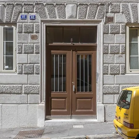 Apartament Foscolo 46 - Elegant Family Triest