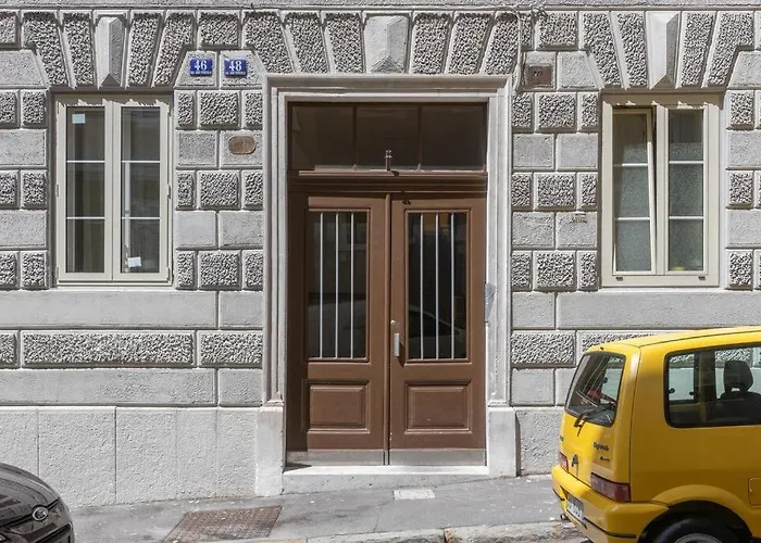 Appartement Foscolo46 - Elegante E Luminoso - Naonbnb Trieste